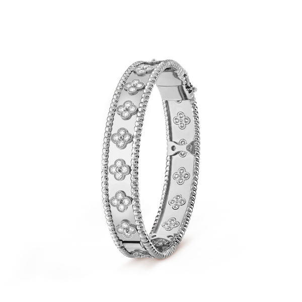 ˇStella JewelryˇCLOVER ARMBAND 8MM DIAMANTEN